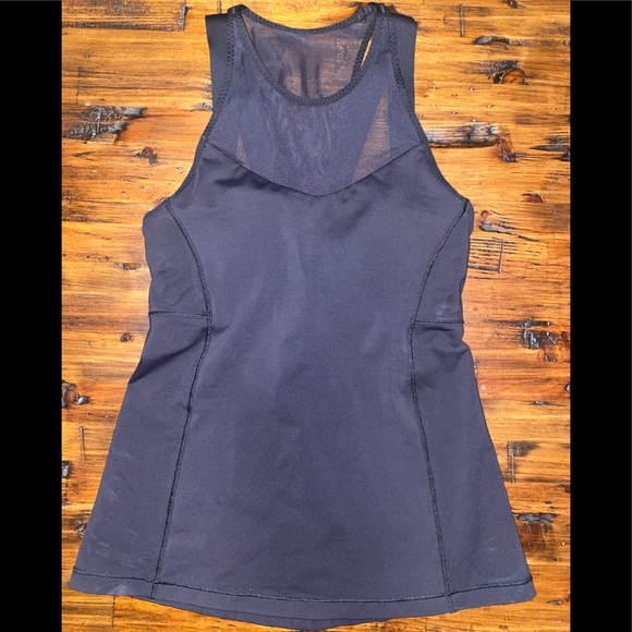 Lululemon Running In The City Tank - Picture 4 of 6